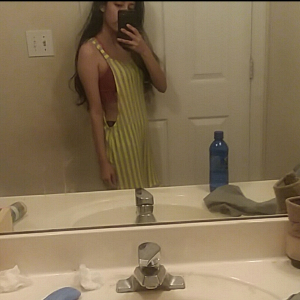 Romper - Picture 2 of 4